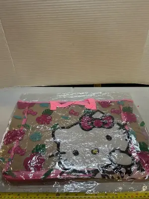 One count clear, hello Kitty tote bag