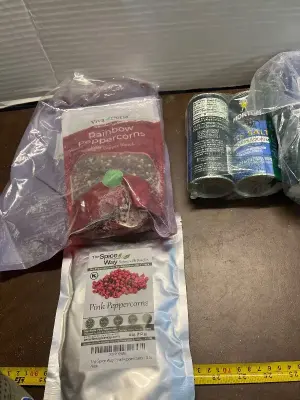 2ct rainbow peppercorn , 3ct sea salt