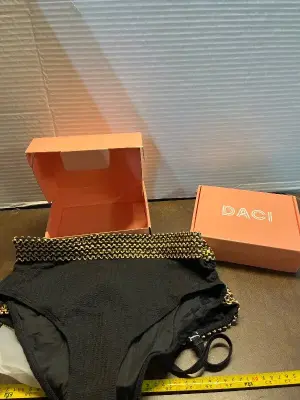 2ct swim suit size M