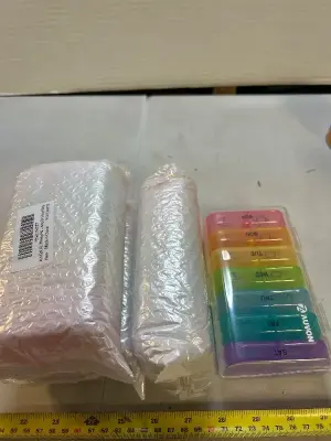 four count weekly medicine organizers