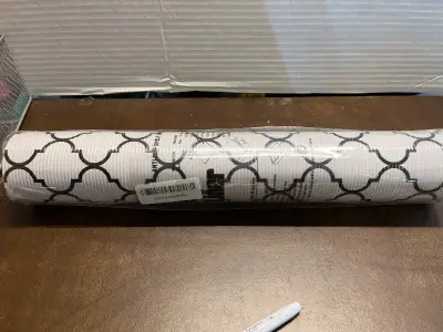 anti-slipped shelf liner scroll