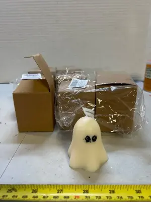 eight piece ghost candles
