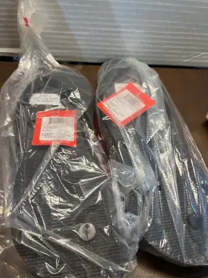 2ct 9-10w flip flops