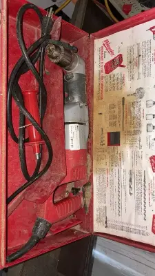 Milwaukee right angle drive drill