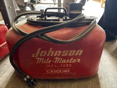 Johnson mile master 6gal metal gas can