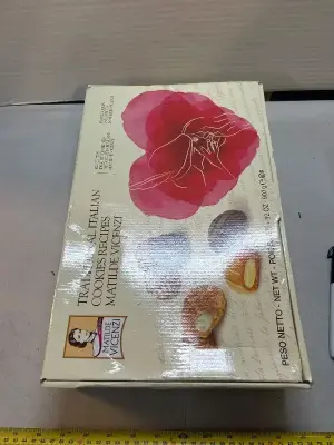 A box of traditional Italian cookies 12/25