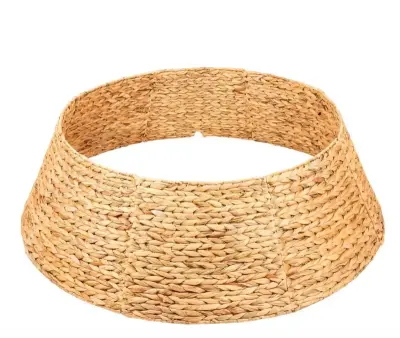 Christmas tree collar (similar to image)