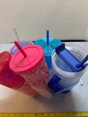 5 assorted tumbler cups