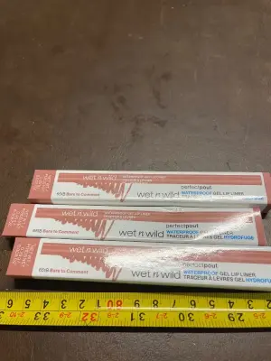 3ct wet & wild waterproof lip liner