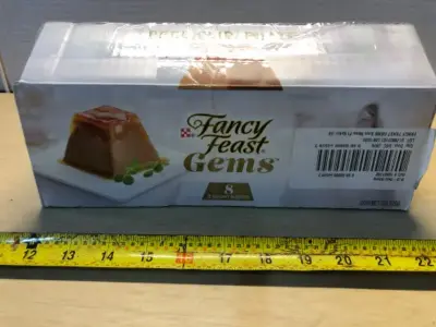 8 packs 2 count per pack fancy feast gems exp:12/26