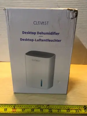 Desktop dehumidifier