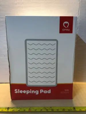 Inflatable sleeping pad