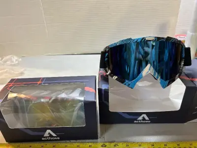 2 count adjustable ski masks red and blue