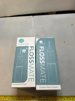 2 ct portable water flossers