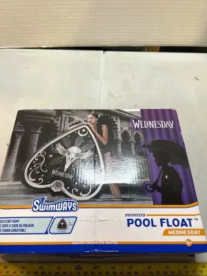 oversized pool float