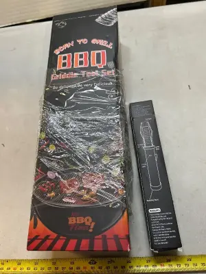 BBQ tool set and torch