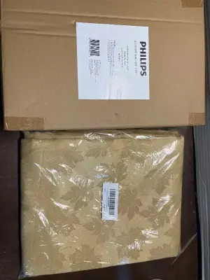 thanksgiving table cost 60 x 120”, gold 8pt tree topper