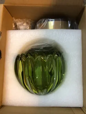 Light fixture with changing light bulb