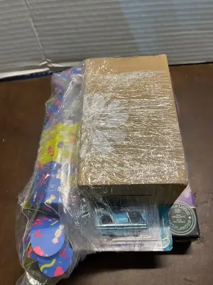 bundle of toys & puzzle