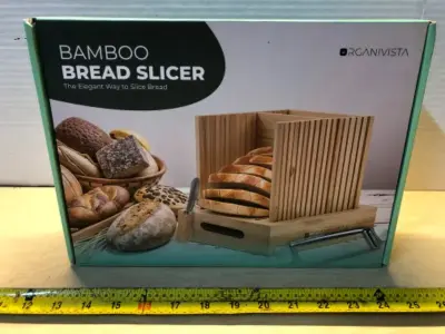 Bamboo bread slicer