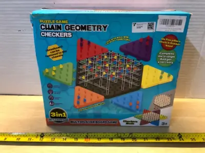 2 boxes chain geometry checkers puzzle game