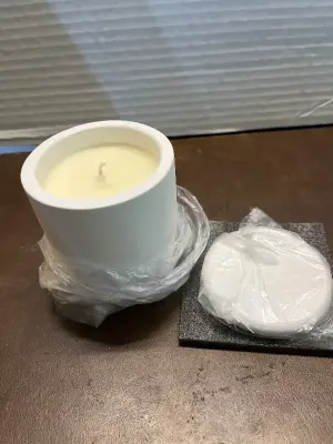 vanilla scented candle