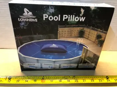 Pool pillow