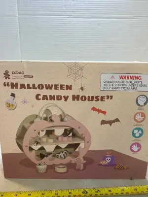 “ Halloween candy house” decor