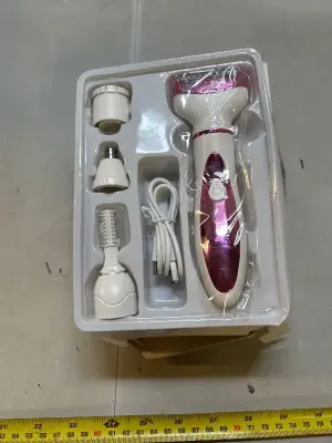 four in one rechargeable ladies shaver set