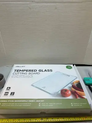 Tempered glass cutting board