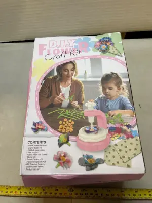 DIY fabric flower craft kit