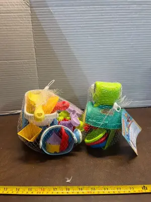 2ct sand toys