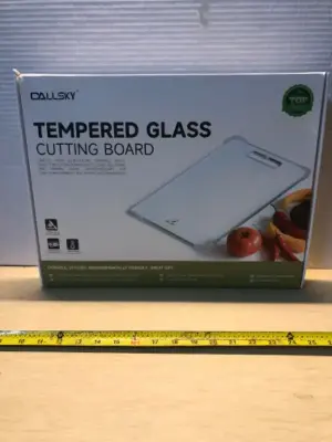 Tempered glass cutting board