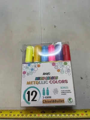 12 pack of metallic colors chalk markers