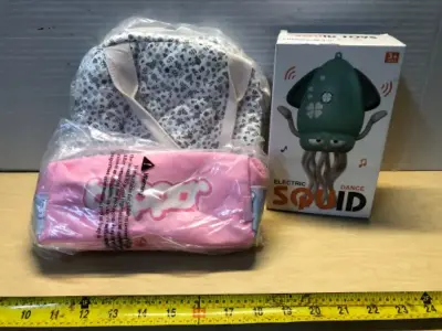 Quilted lunch bag, twin zip pencil case , electric dance squid