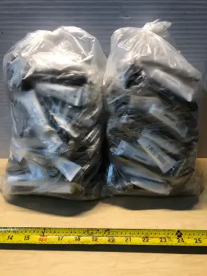 2 bags 3 blade razor and shaving cream sample