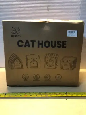 2 boxes cat house