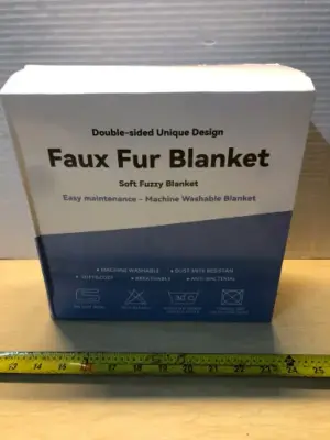 Faux fur blanket unknown size black