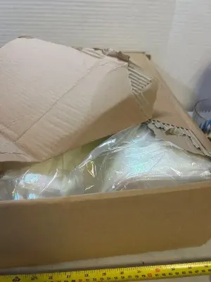 Pack of 60 reusable iridescent gift bags