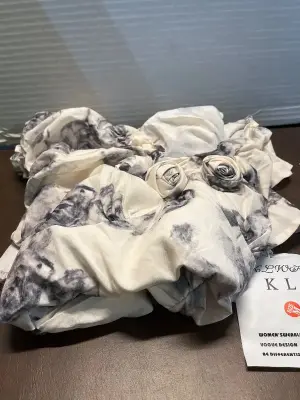 size M woman’s dress