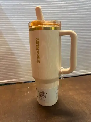 40oz stanley cup