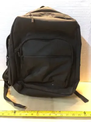 Black DSG backpack (zipper broke)