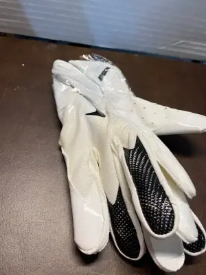 nike gloves
