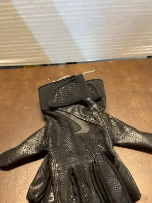 nike gloves