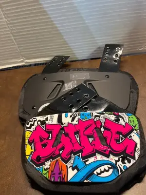 2ct football back plate