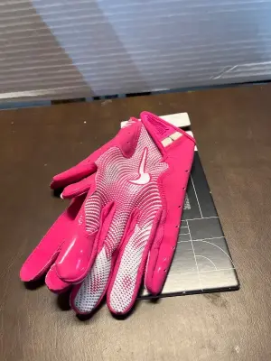 Nike vapor jet gloves