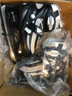 Lake placid size 1-4 ice skate