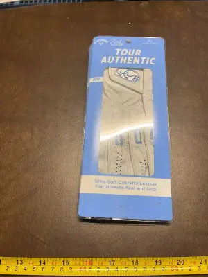 3ct tour authentic gloves