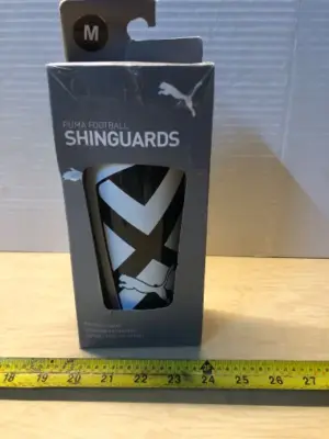 Puma size medium football shin Gia