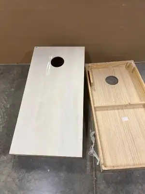 2ct cornhole boards (one missing leg)